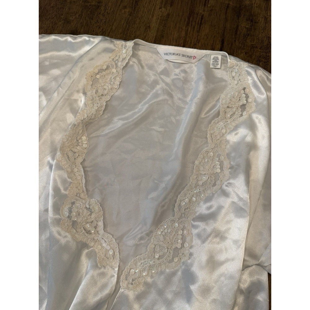 Vintage Victoria's Secret Ivory Sequin Lace Trim Belted Lingerie Robe One Size